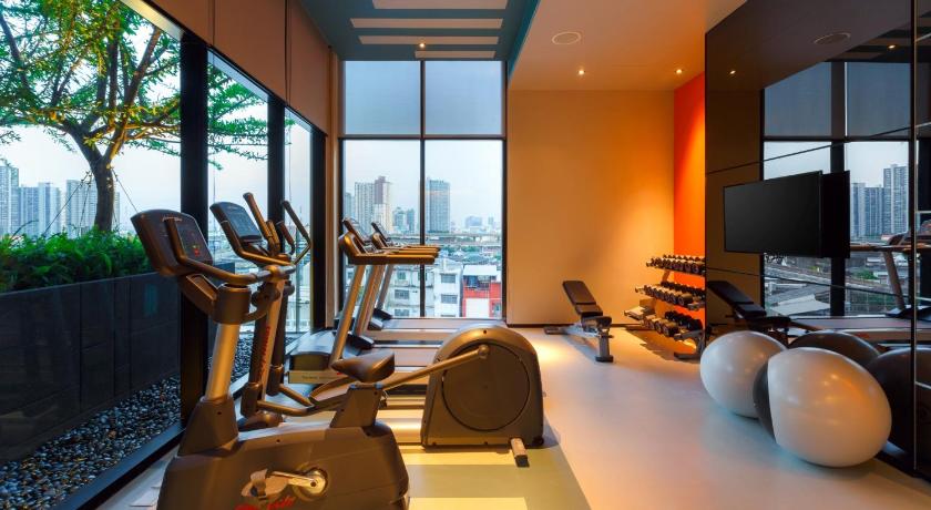 バンコク ibis Styles Bangkok Sukhumvit Phra Khanong 4つ星 ホテル ロビー