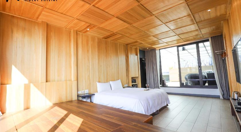 Image of Top View Room with Bathtub 5