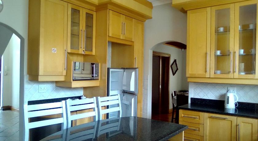 Uyolo Guest Logde — Hotel in Port Elizabeth