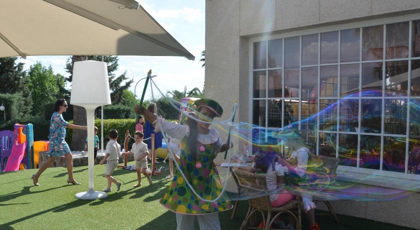 Image of Family Room 13