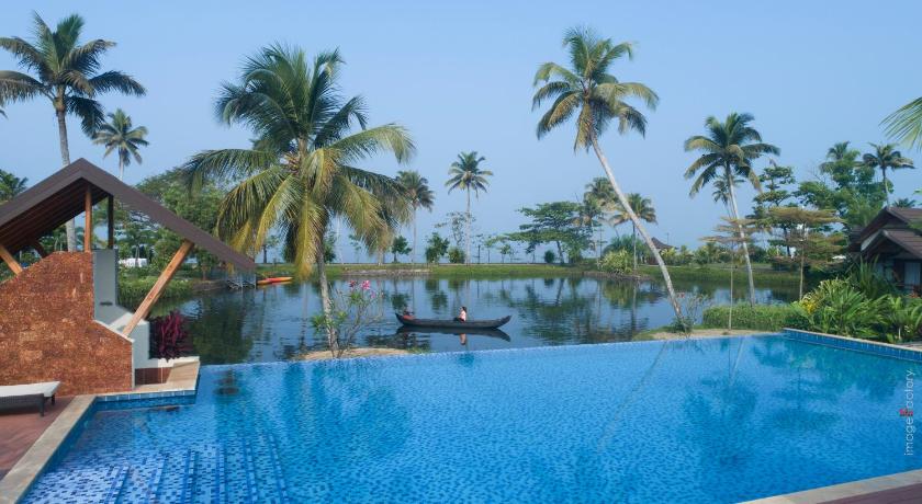 Gokulam Grand Resort & Spa Kumarakom photo