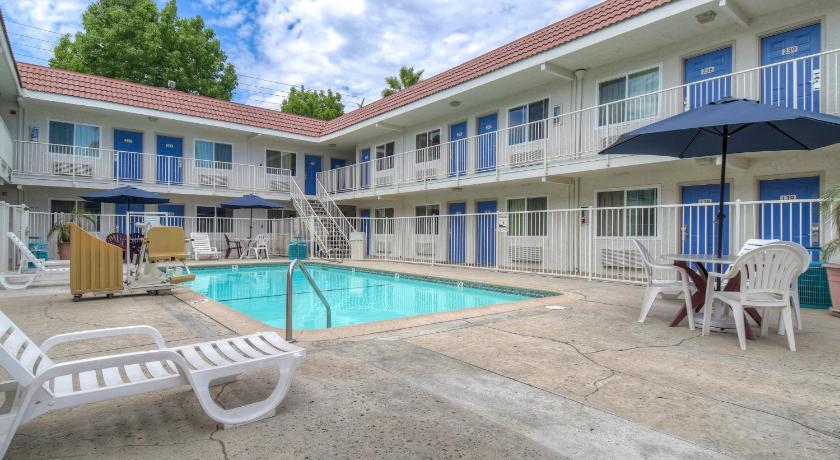 Motel 6-Costa Mesa, CA