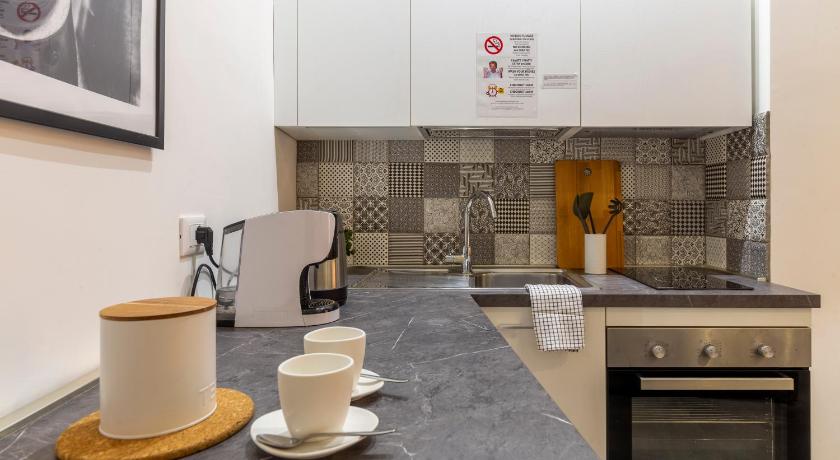 Tram apartment for 4 guests - image 9