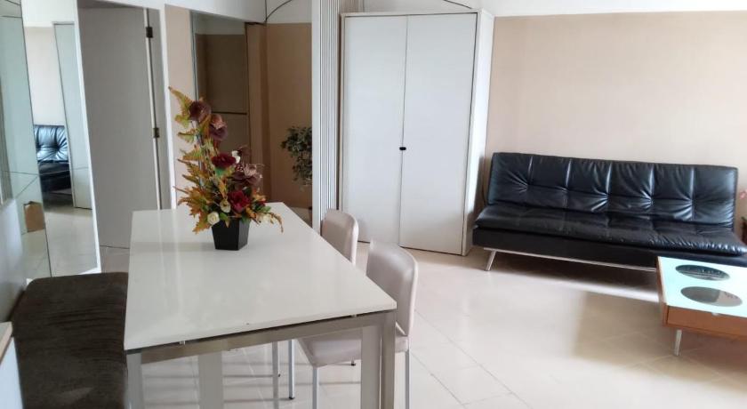 Batavia apartemen photo