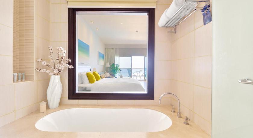 Image of SUPERIOR ROOM - OCEAN VIEW - BALCONY 11