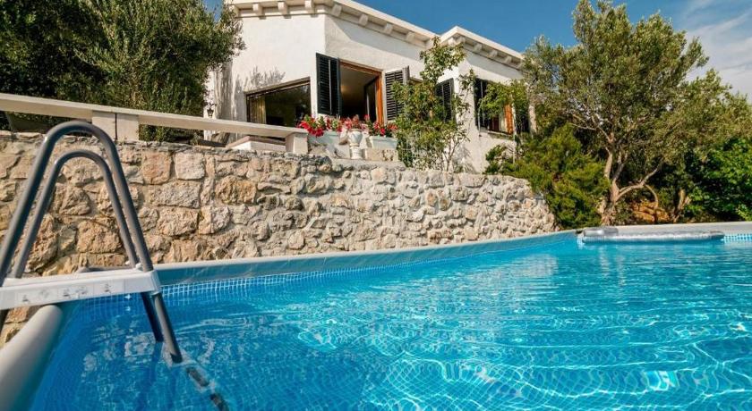 Cottage Ciara — Hotel in Dubrovnik