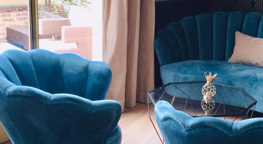 Rueil-Malmaison Hotel Le Cardinal Rueil Centre 3-Star Hotel exterior