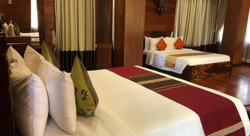 Image of Luxury Bungalow 12