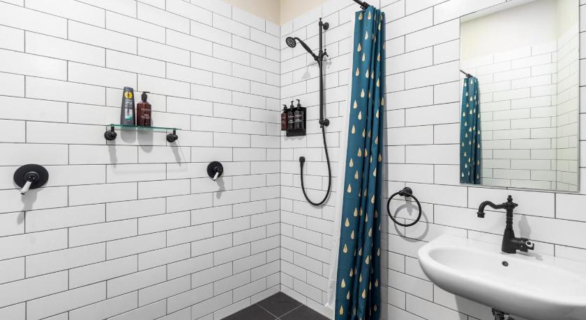 Hotel Queanbeyan Canberra photo
