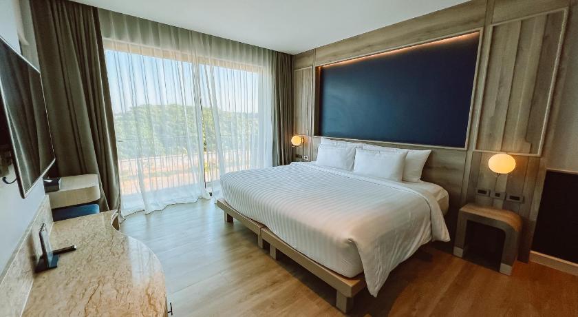 Image of Superior Room 5