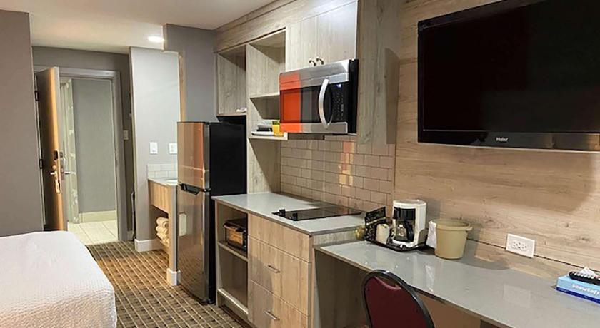 Ramada by Wyndham Medicine Hat — Hotel in Medicine Hat (AB)