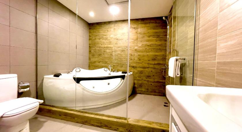Image of 4 Bedroom Villa 2