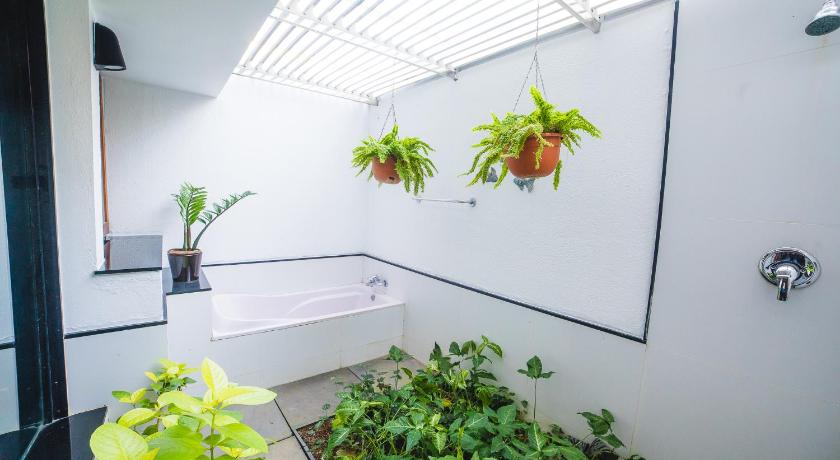 Hibiscus Villa - image 7