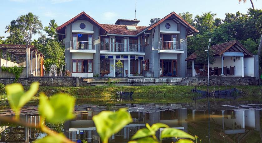 Hibiscus Villa - image 22