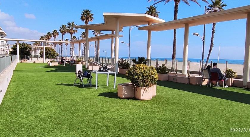 Sunny&Beach in Valencia photo