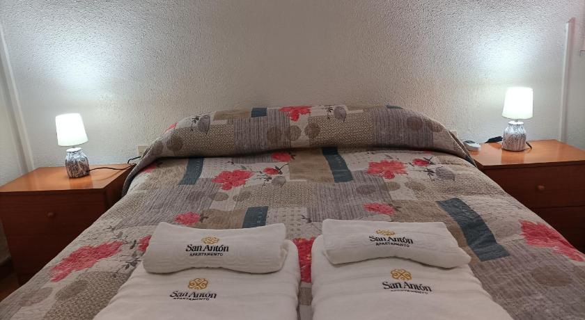 Apartamentos San Anton 2 — Hotel in Cordoba