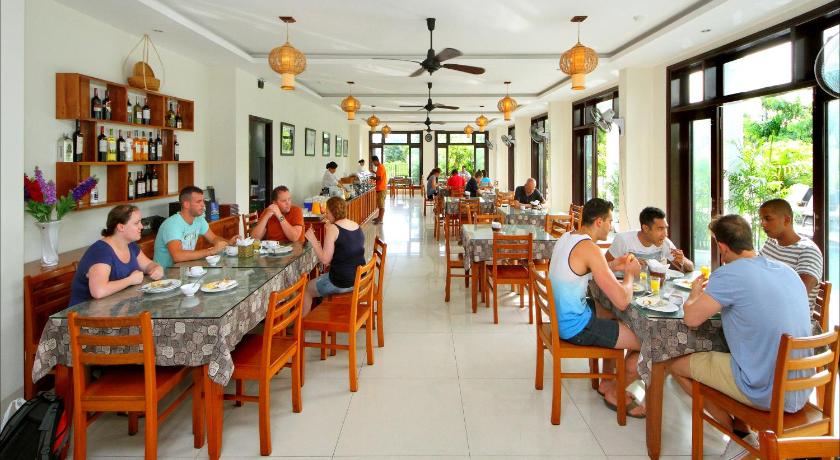 Sunshine Hoian Hotel - image 3