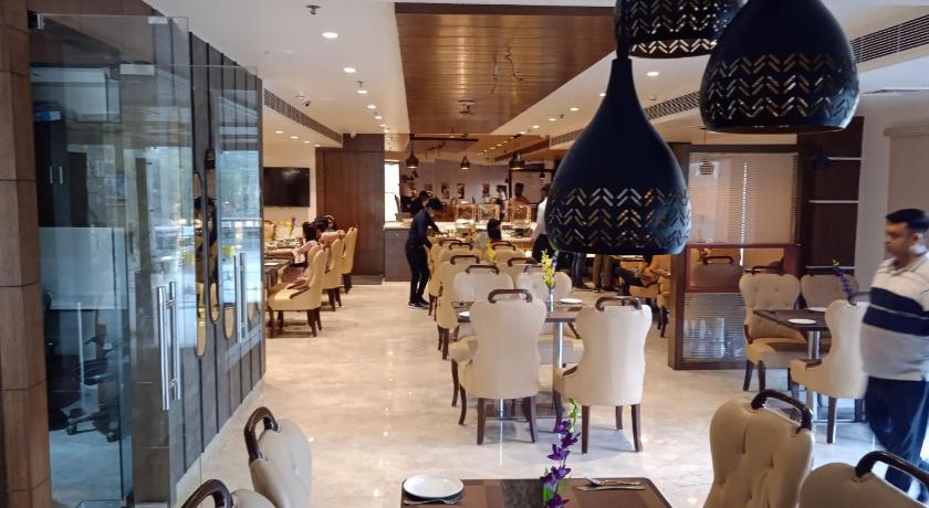 HOTEL TAJ PEARL – Agra, NC