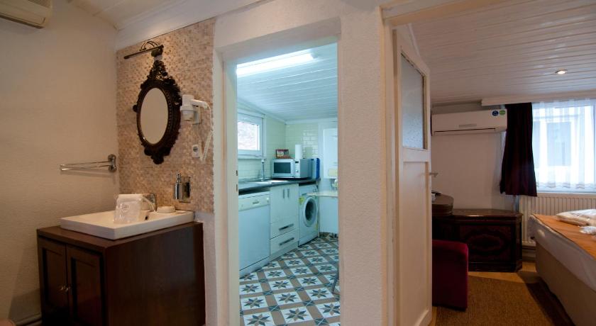 Blue Mosque Suites - image 14