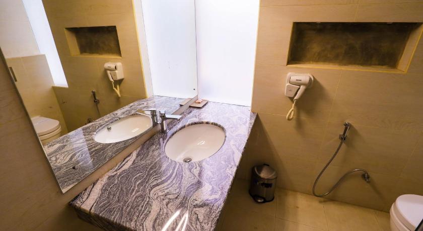 Hotel Ganthera Kandy - image 16
