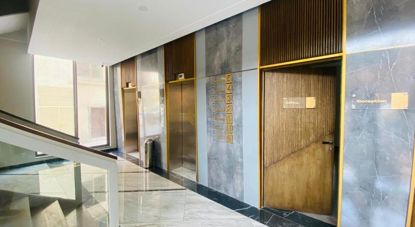 Holidazzle Serviced Apartments Bahria Town photo