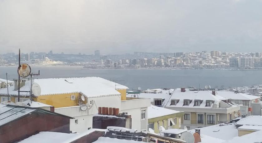 3 rooms apartment with hot tub &amp; lake &amp; sea view — Hotel in İstanbul