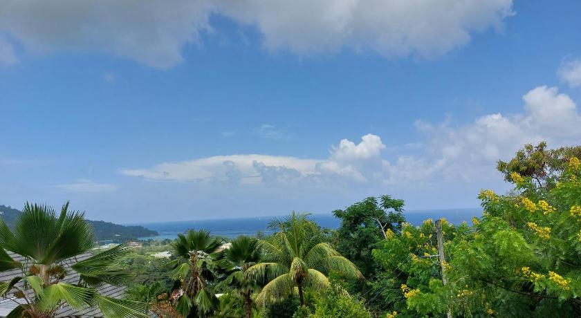 Creole Cottage Apartment — Hotel in Seychelles Islands