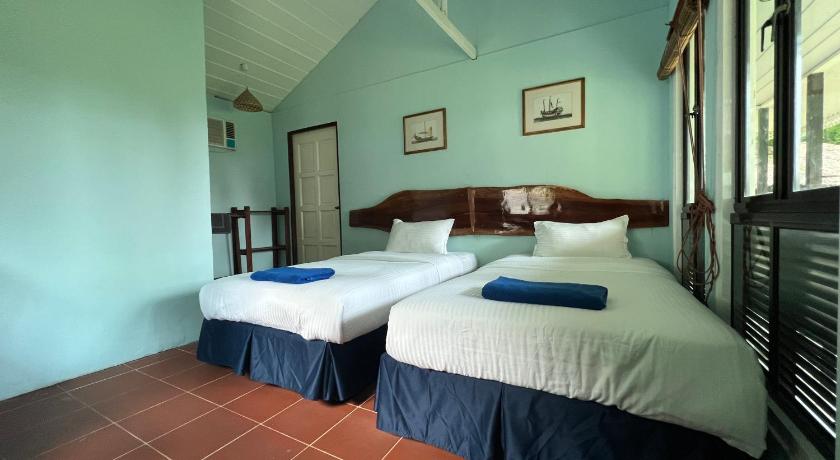 Image of Deluxe Twin Garden View with Balcony 0