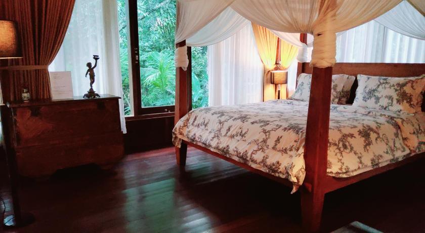 Image of Suite with River View 7