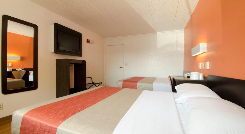 Motel 6-Gaithersburg, DC - Washington