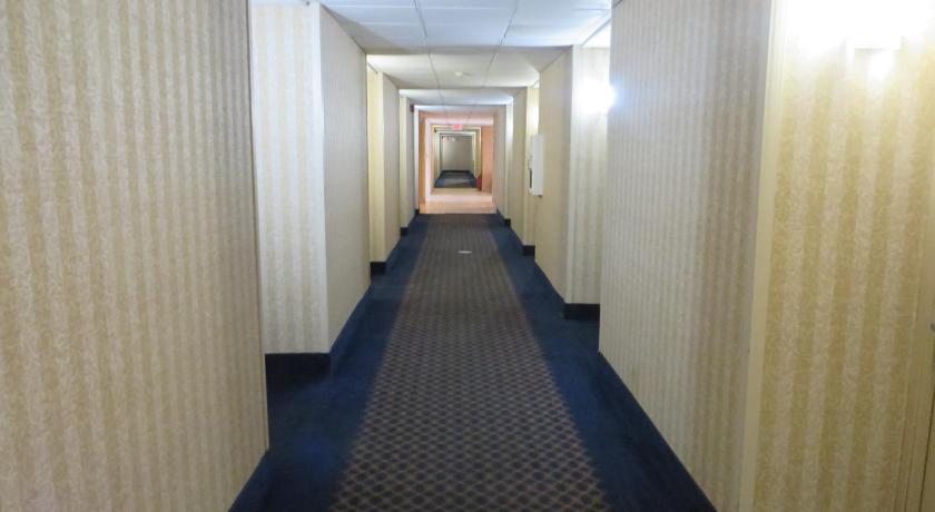 Days Inn by Wyndham Columbus Airport