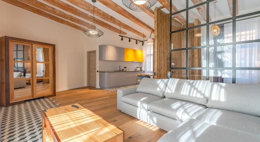 premium suites Postavarului photo