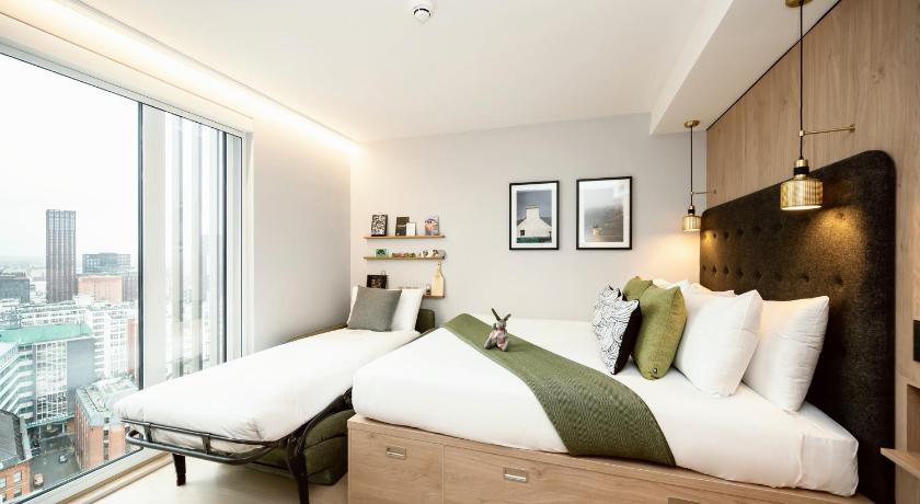 Image of Wilde Studio Sleeps 3 with a City View 0