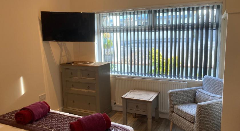 Image of Deluxe Double Room on Ground Floor 5