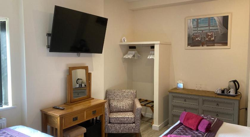 Image of Deluxe Large Family Room on Ground Floor 8