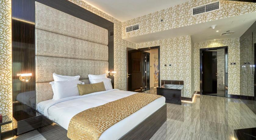 Image of 5 Bedroom Penthouse Suite - 360 Panoramic 360 Sea and Burj Views - Top Floor (72nd) 9