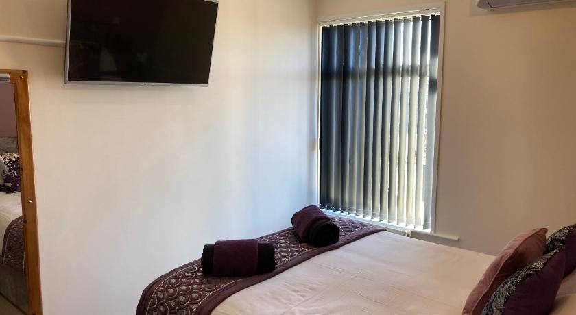Image of Deluxe Double Room 6