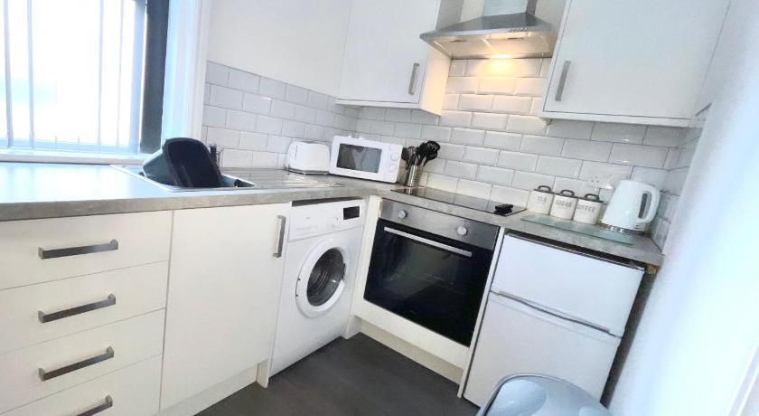 Albert Luxury Hottub and Jacuzzi Apartments - image 10