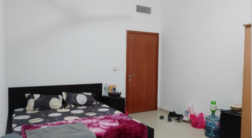 Private Room for Sharing — Hotel in Sharjah
