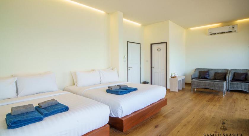 Image of Family Room with Sea View 6
