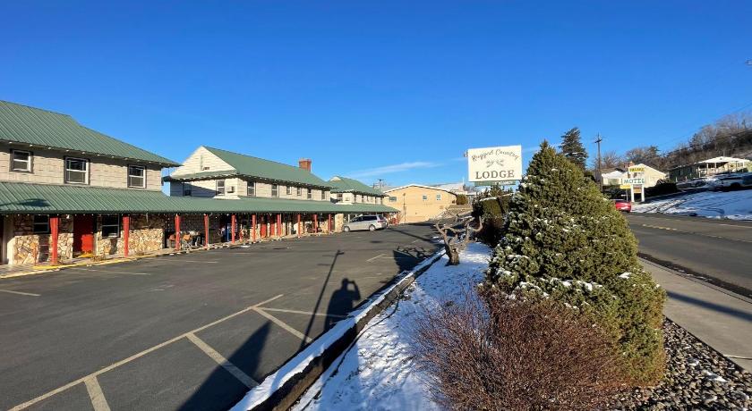 Rugged Country Lodge photo
