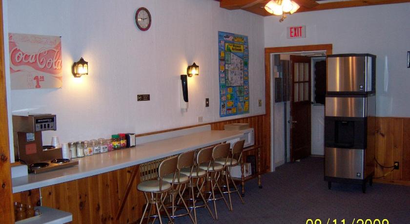 Travelers Inn Motel photo