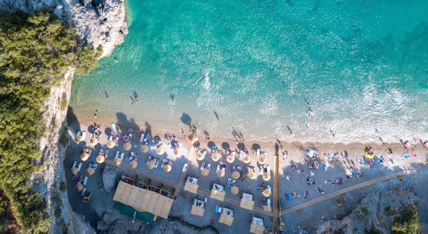 Lustica Bay Apartments photo