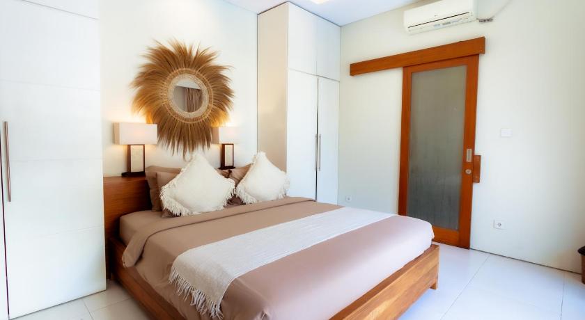 Image of Three Bedroom Villa 13