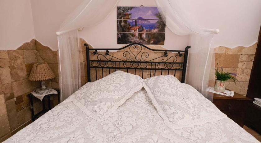 HERAKLES HOTEL photo