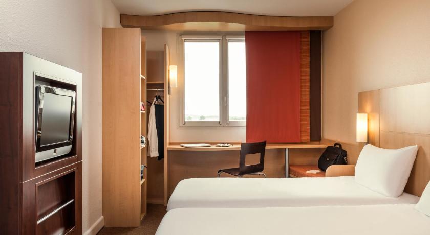 ibis Rambouillet