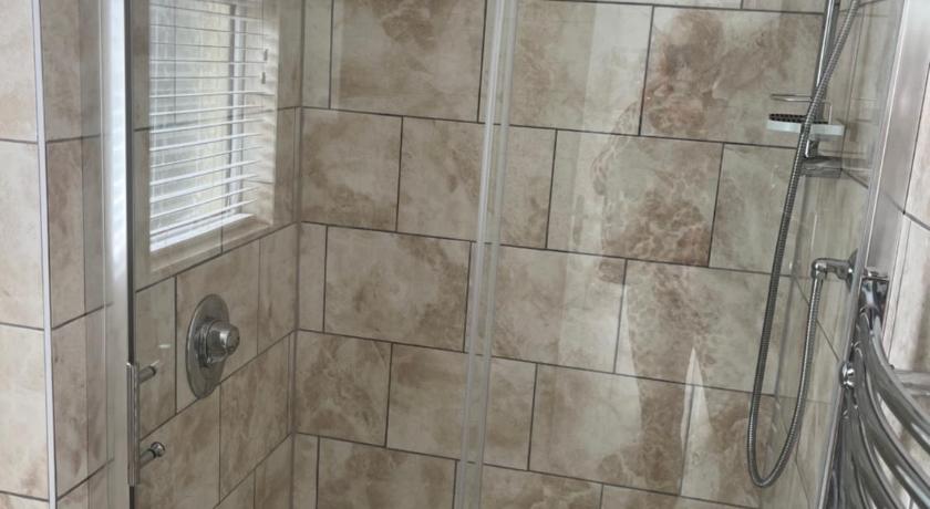 Image of Family Room 10