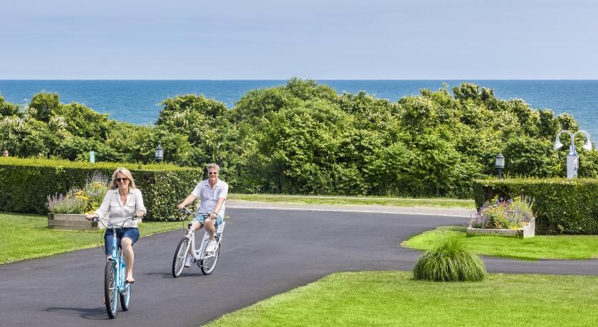 Hartman's Briney Breezes Beach Resort photo