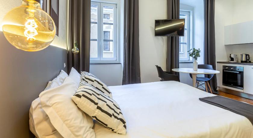 Amazing studio in the city center + WiFi - image 3