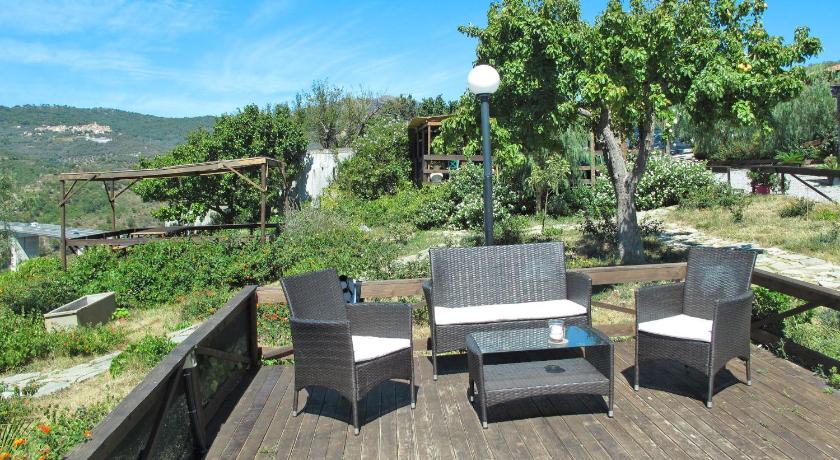 Holiday Home Le Terrazze del Geco Bungalow A - SLR300 by Interhome